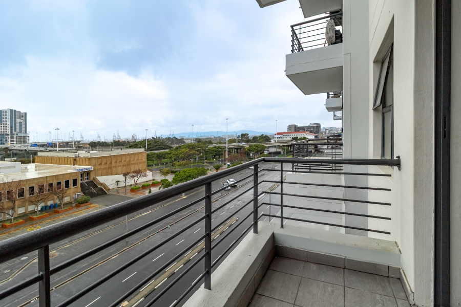 2 Bedroom Property for Sale in Zonnebloem Western Cape